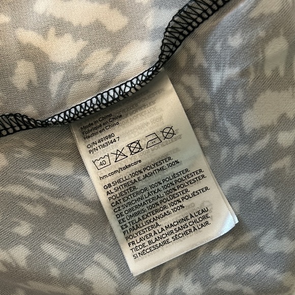 H&M DRESS - Picture 10 of 10